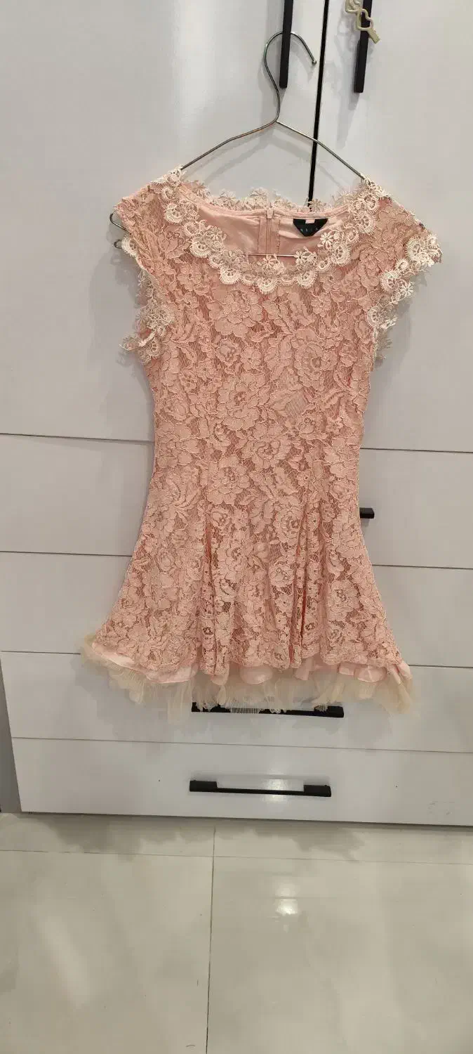 لباس مجلسی|لباس|مشهد, جانباز|دیوار