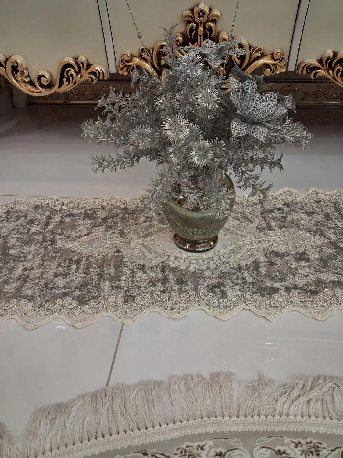 رانر ورومیزی وگل وگلدون در حد نو|صنایع دستی و سایر لوازم تزئینی|ملایر, |دیوار