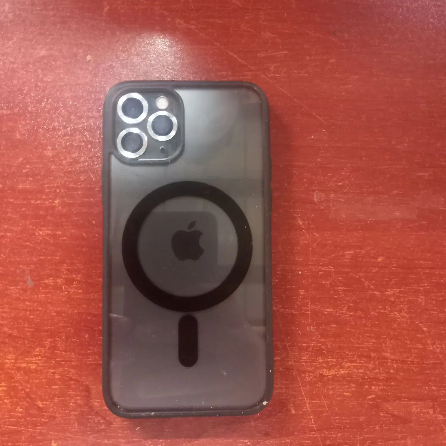 iPhone 11pro|موبایل|فومن, |دیوار