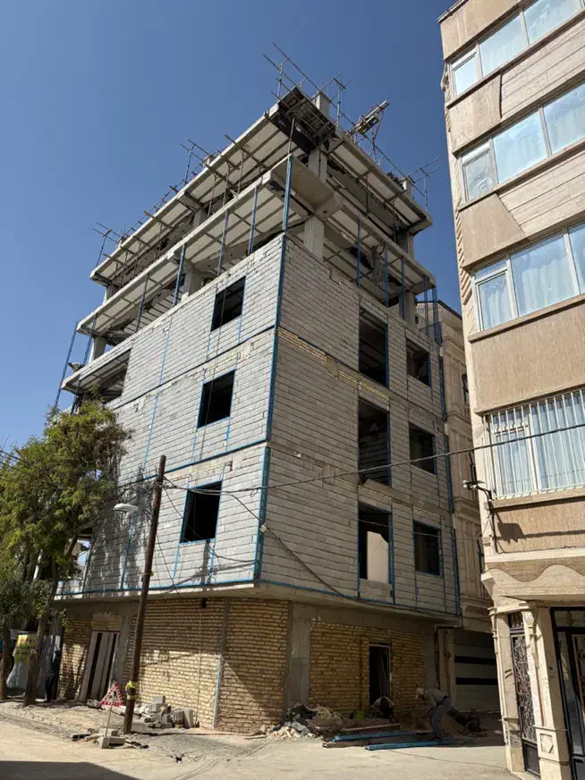 پیش فروش آپارتمان ۱۴۰ متری تک واحدی فاطمی|پیش‌فروش املاک|بروجرد, |دیوار