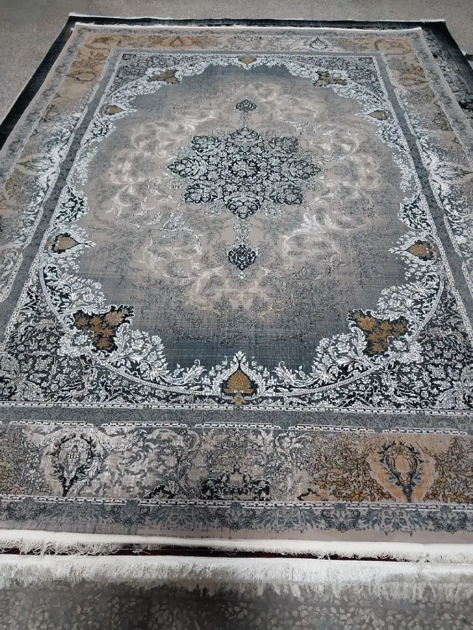 فروش فرش نو ،، ۹ متری ۷۰۰ شانه|فرش|سیب و سوران, |دیوار