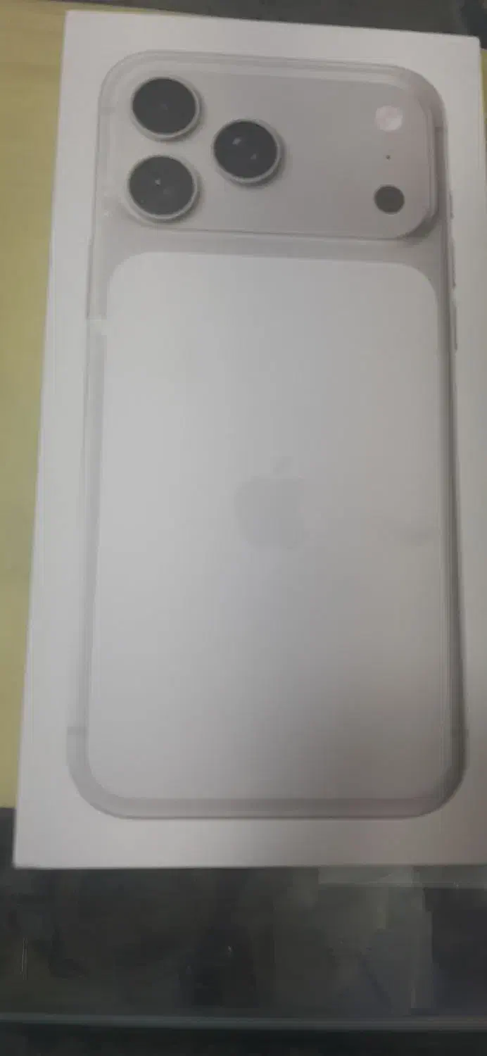 ایفون ۱۷ مکس نات اکتیو نقره ای|موبایل|شیراز, عفیف‌آباد|دیوار