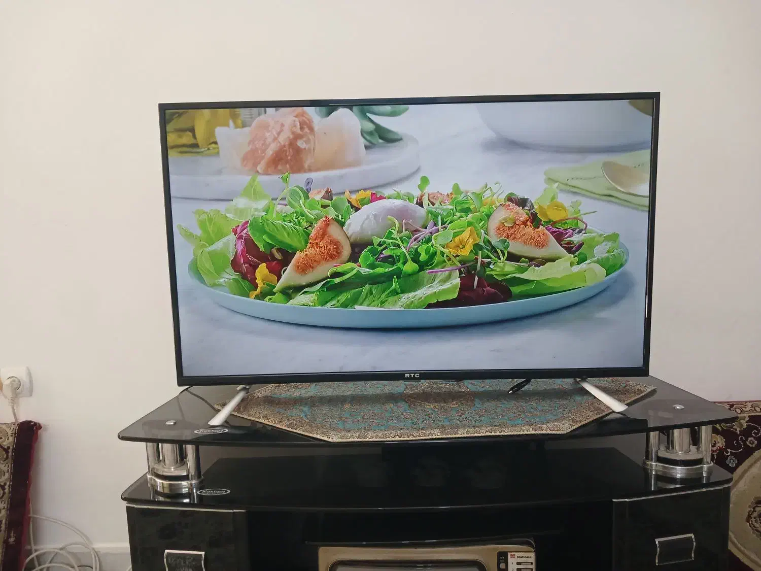 ال ای دی ۴۳ با ۲۱ ماه گارانتی|تلویزیون و پروژکتور|نیشابور, شهرک جانبازان|دیوار