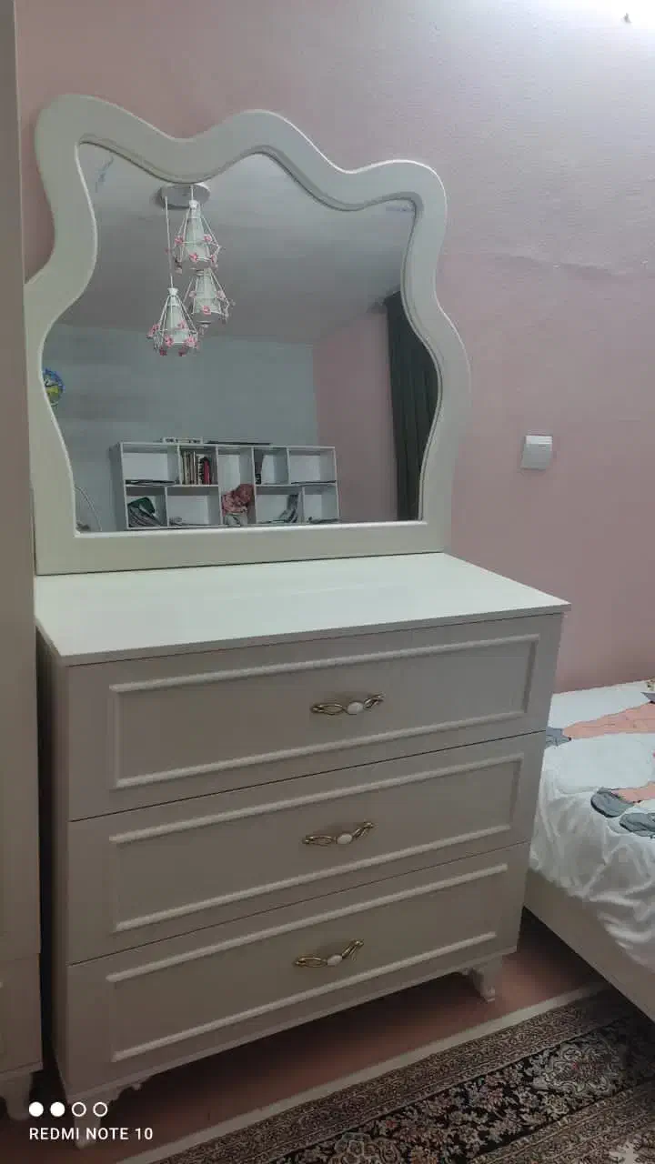 تخت نوجوان 90*200|تخت و سرویس خواب|تهران, تسلیحات|دیوار