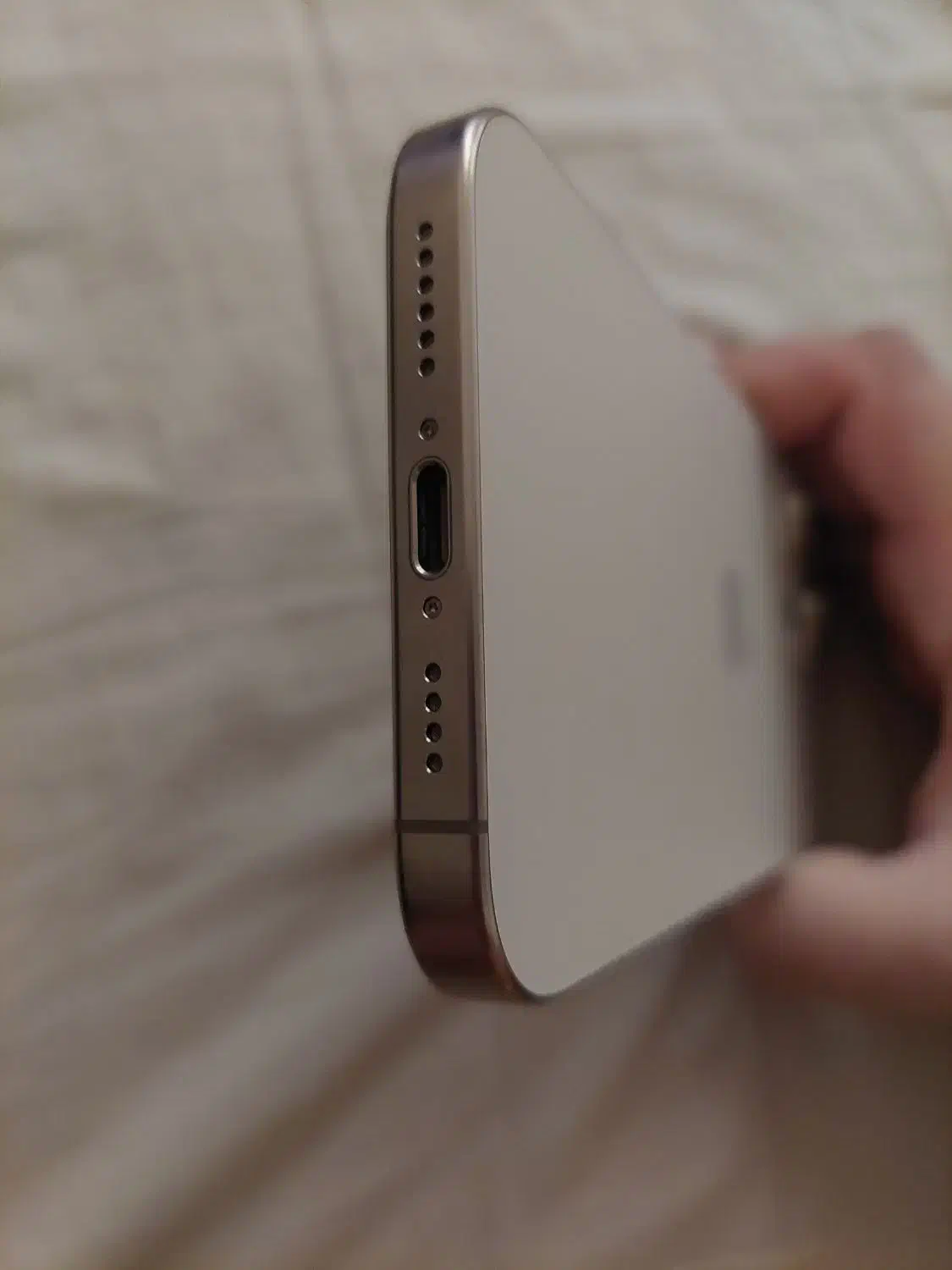 آیفون ۱۶ پرومکس|موبایل|گله دار, |دیوار