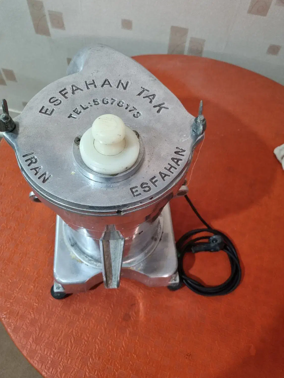 آب هویج گیری اصفهان تک|آبمیوه‌گیر و آب‌مرکبات‌گیر|اصفهان, پوریای ولی|دیوار