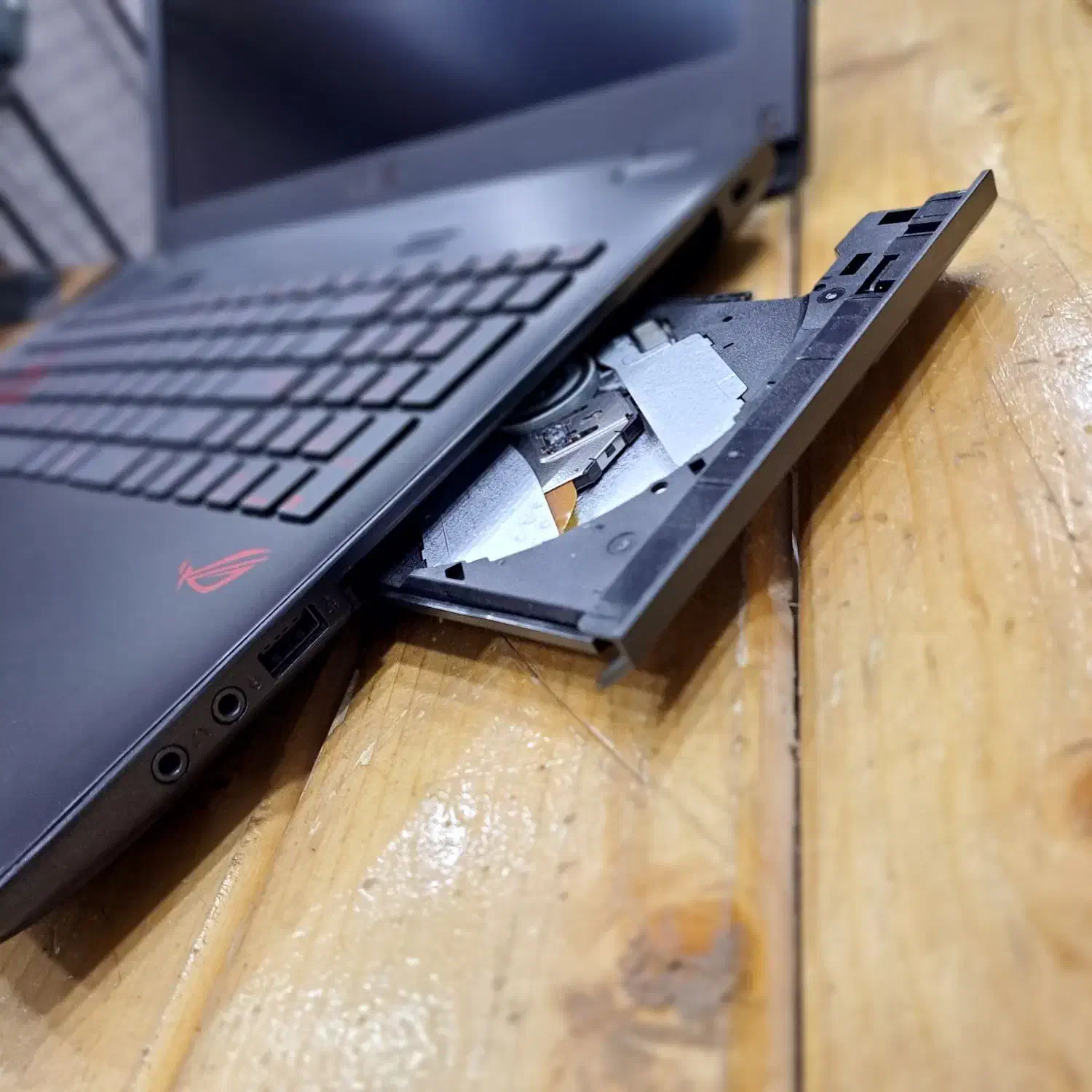 لپ تاپ ایسوس گیمینگ rog strix بازی، گرافیک|رایانه همراه|میبد, |دیوار