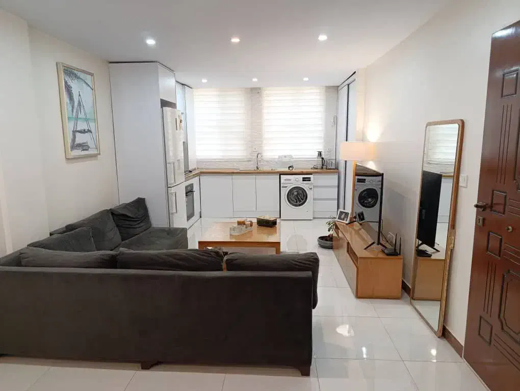 ۷۰متر / تک واحدی / پارکینگ دار / کارون