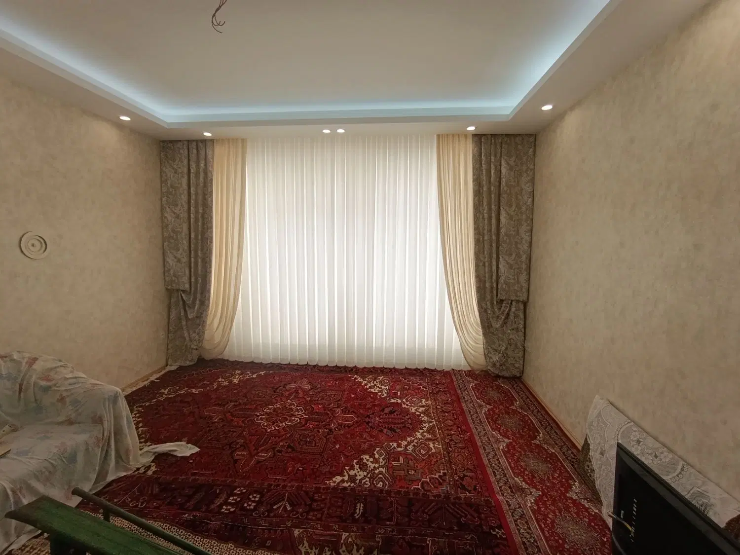 نصب و نصاب پرده خدمات خوشکشویی جابجایی پرده|خدمات پیشه و مهارت|تبریز, |دیوار