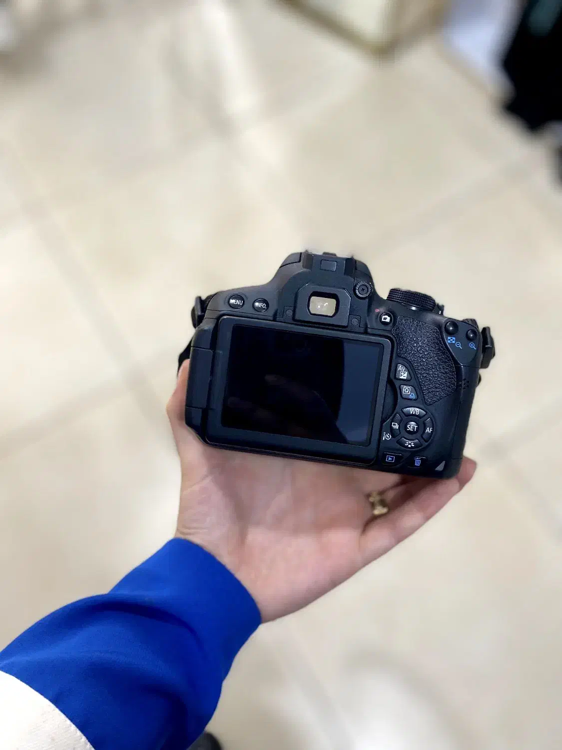 دوربین canon700d|دوربین عکاسی و فیلم‌برداری|اردبیل, |دیوار
