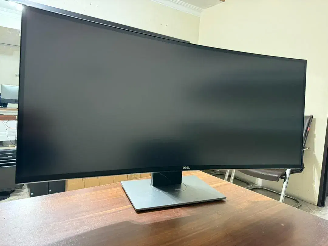 مانیتور ۳۴ اینچ برند Dell 4K تمیز در حد نو|قطعات و لوازم جانبی رایانه|تهران, جردن|دیوار