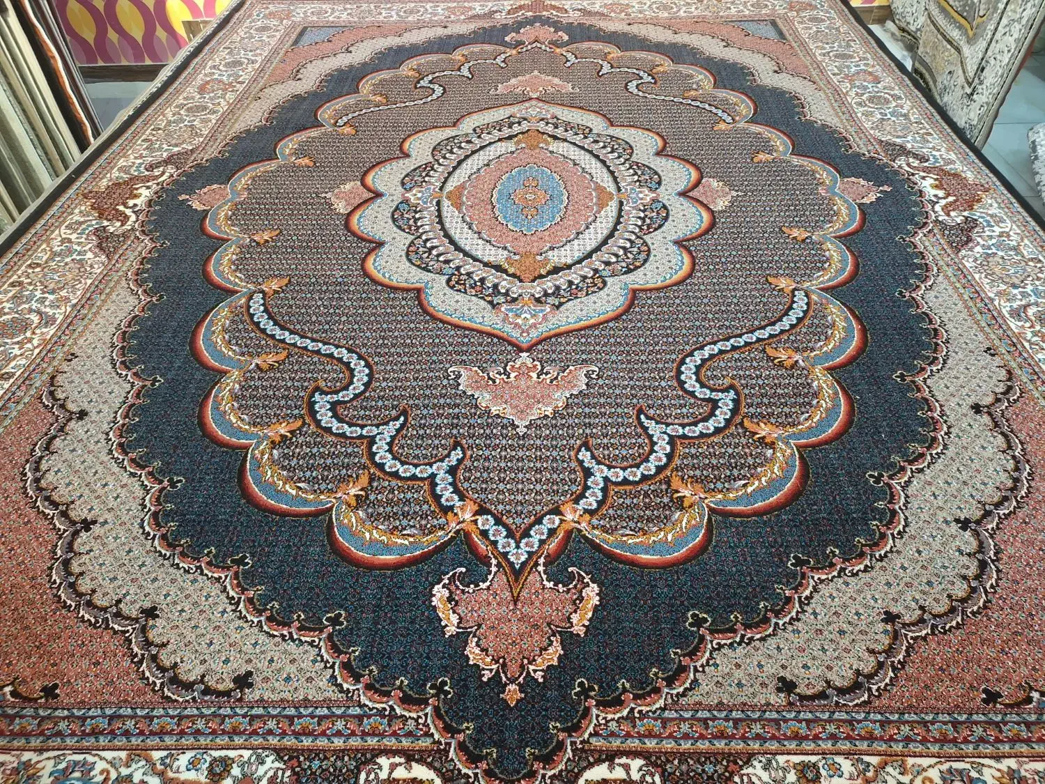 دوتخته فرش ۱۲متری ریز ماهی ۷۰۰شانه|فرش|تهران, شهرک استقلال|دیوار