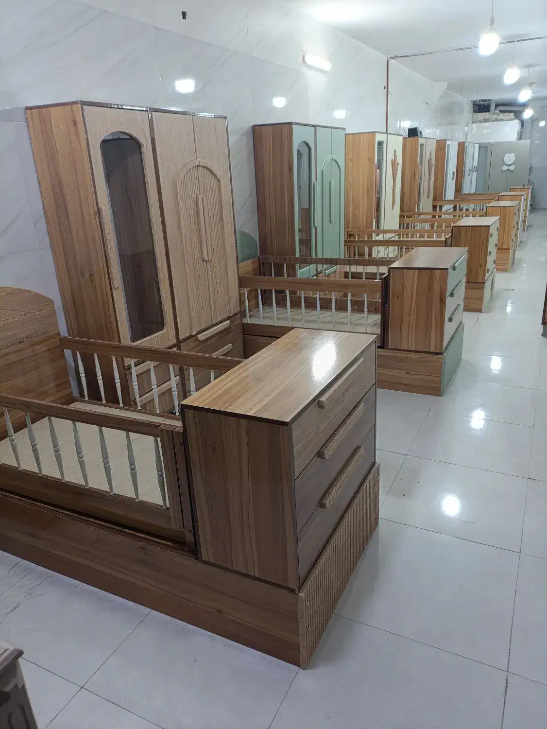 پخش سرویس چوب سیسمونی بچه کمد و تخت نوزاد نوجوان|تخت و صندلی بچه|مشهد, شهرک امام هادی (شهرک غرب)|دیوار