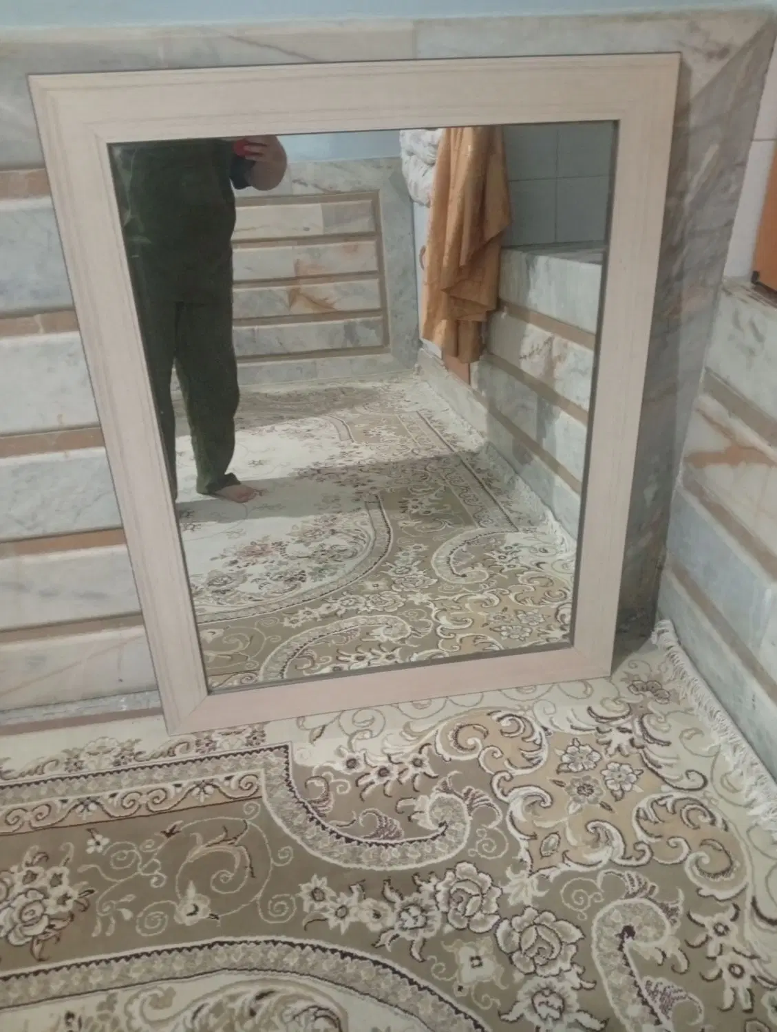 ایینه|آینه|زاهدان, |دیوار