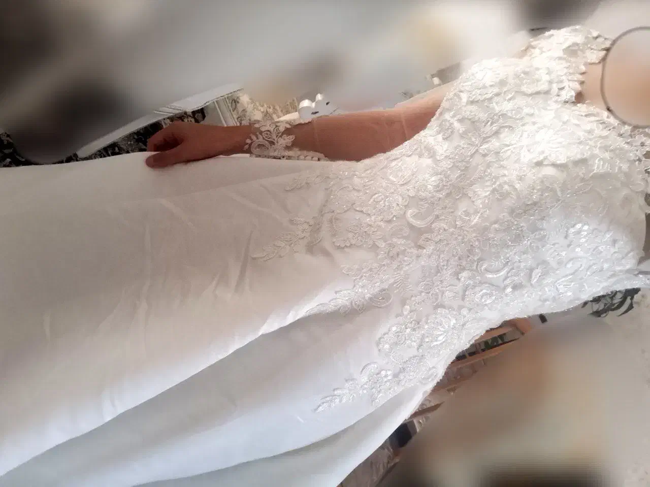 لباس عروس عقد و نامزدی|لباس|اصفهان, شیخ اشراق|دیوار