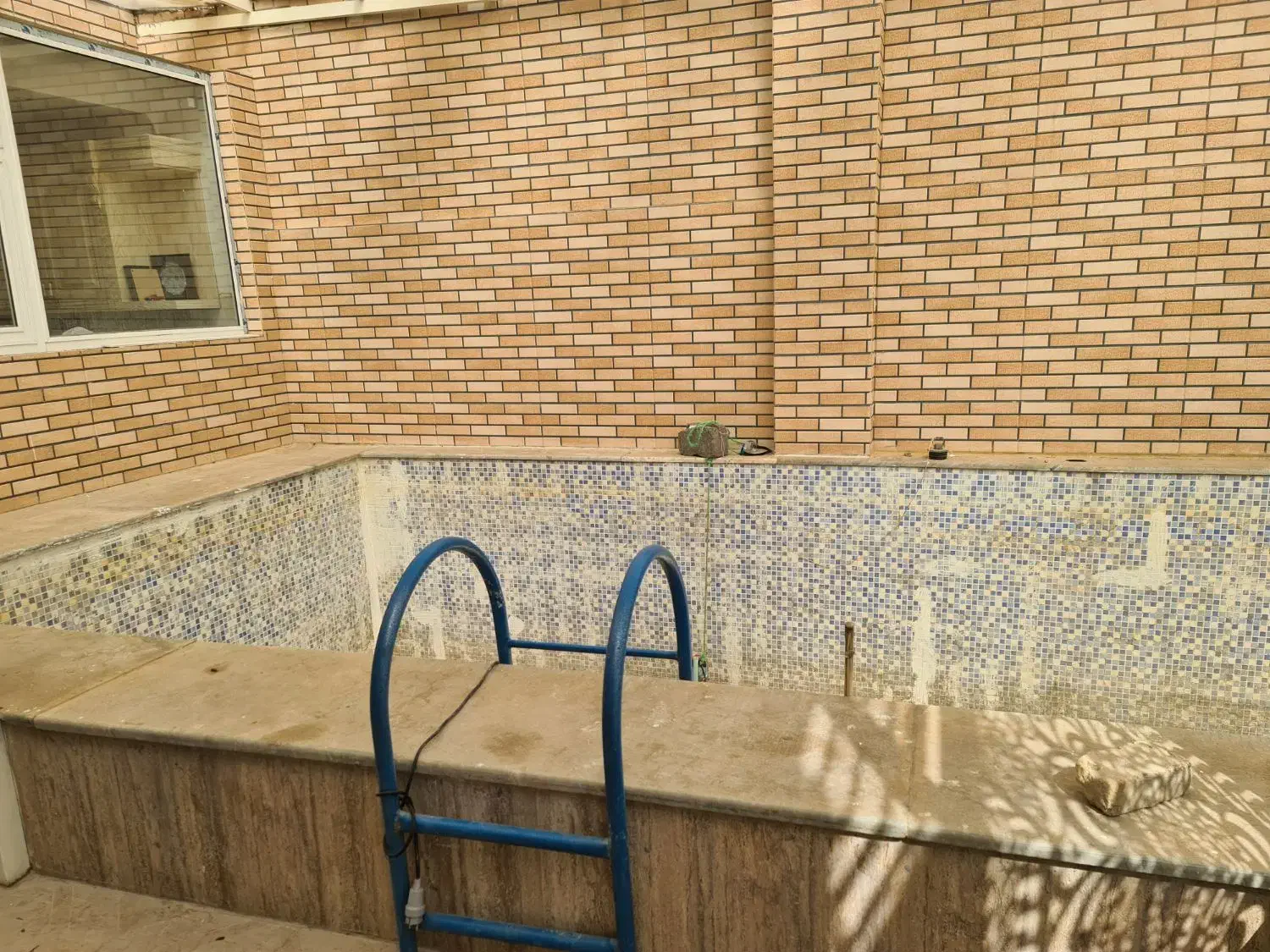 اجاره باغ ویلا استخر آب گرم|اجارهٔ کوتاهمدت ویلا و باغ|پیر بکران, |دیوار