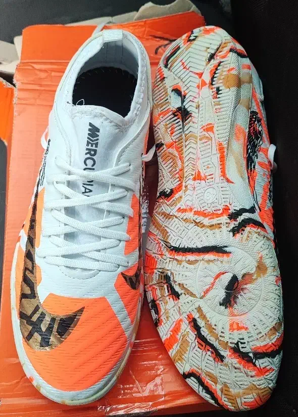 کتونی سالنی با کیفیت و با زیره لاستیک و کیفیت بالا|کیف، کفش، کمربند|رودسر, |دیوار