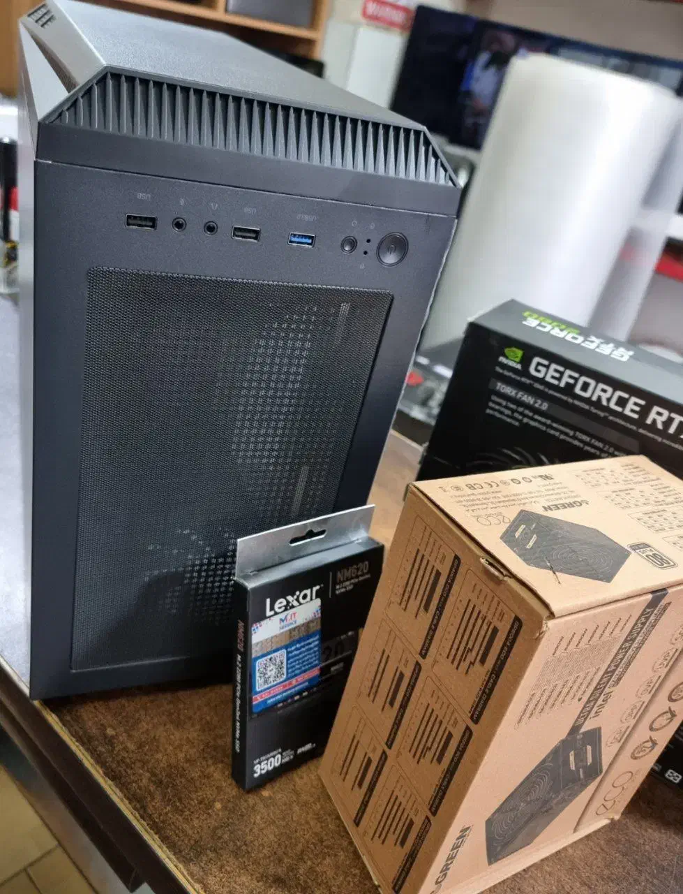 کیس گیمینگ مقرون بصرفه ۵ماه کارکرد کارتن دار|رایانه رومیزی|آمل, |دیوار