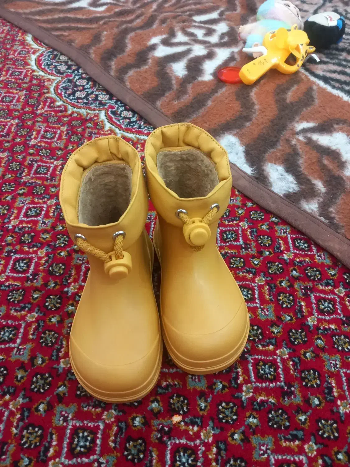 بوت دخترانه|کفش و لباس بچه|مرند, |دیوار