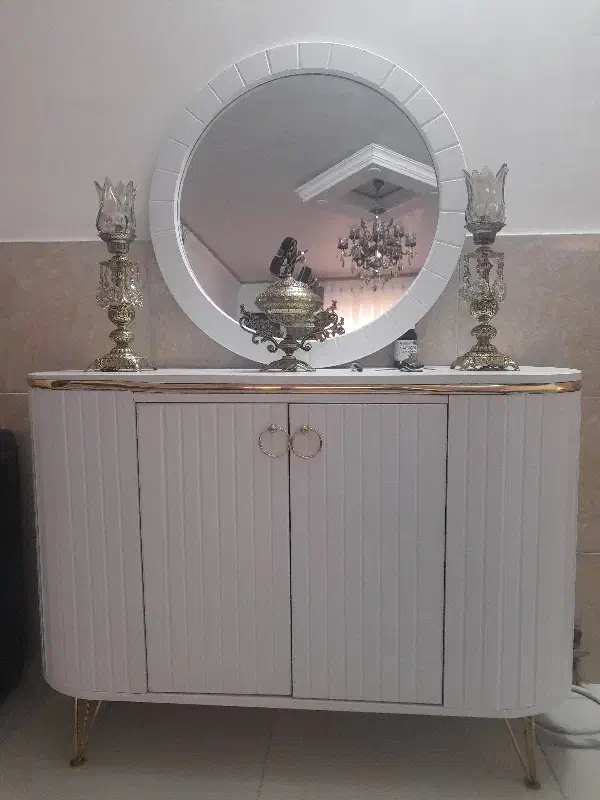 آینه کنسول میزTv|بوفه، ویترین، کنسول|رباط‌کریم, نصیرشهر|دیوار