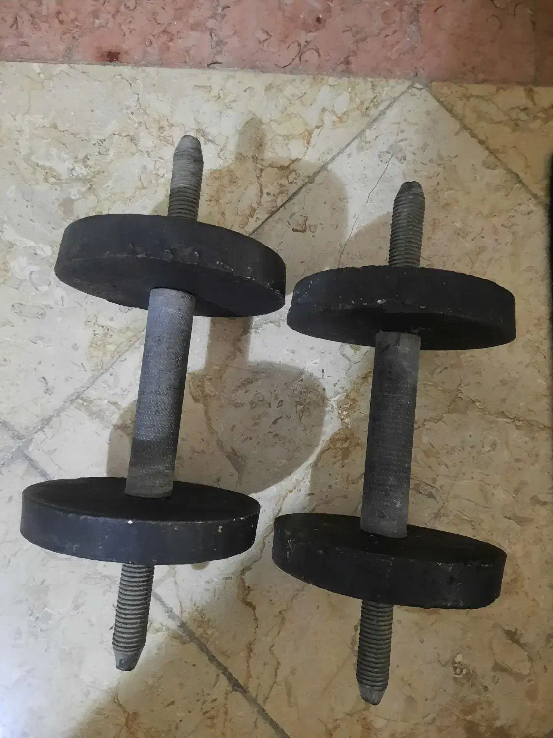 دمبل باشگاهی وزنه۸کیلو|تجهیزات ورزشی|تهران, آجودانیه|دیوار