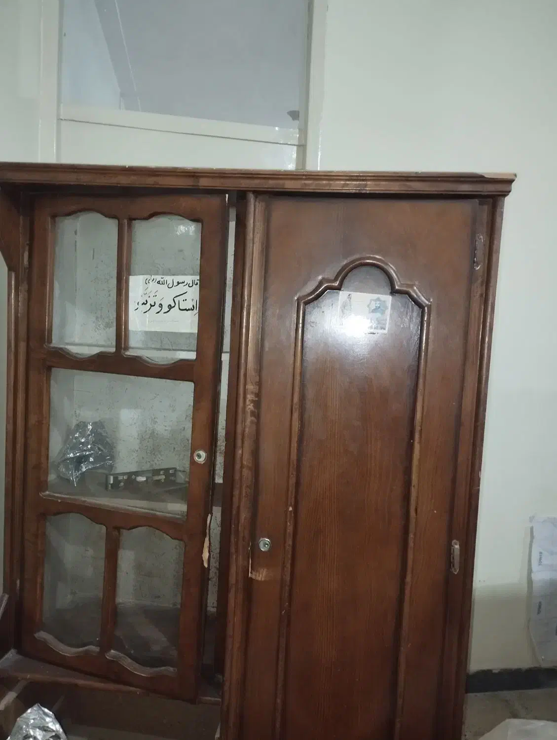 کمد|جاکفشی، کمد، دراور|ایلام, |دیوار