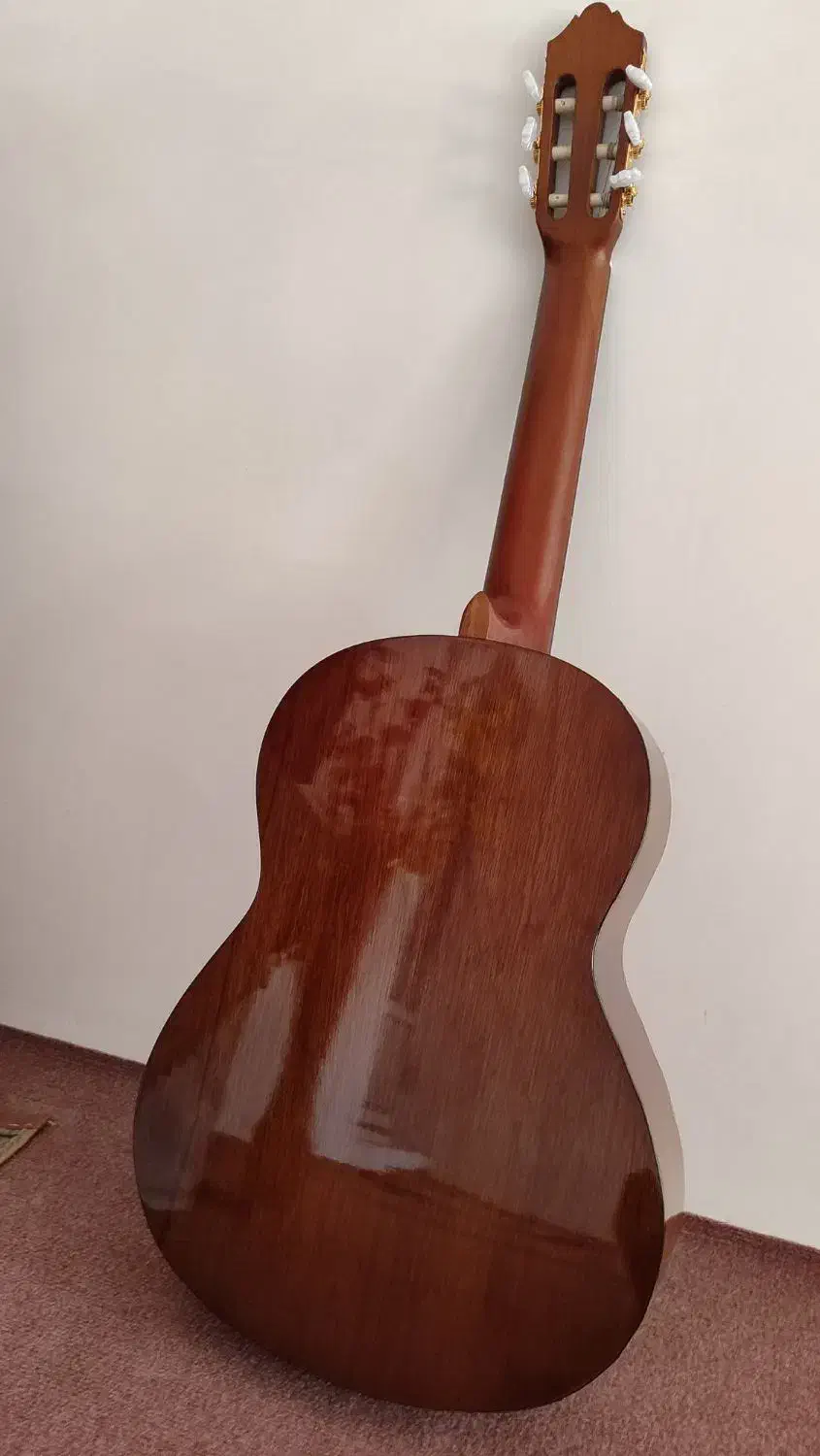 گیتار yamaha c70|گیتار، بیس، امپلیفایر|گرگان, |دیوار