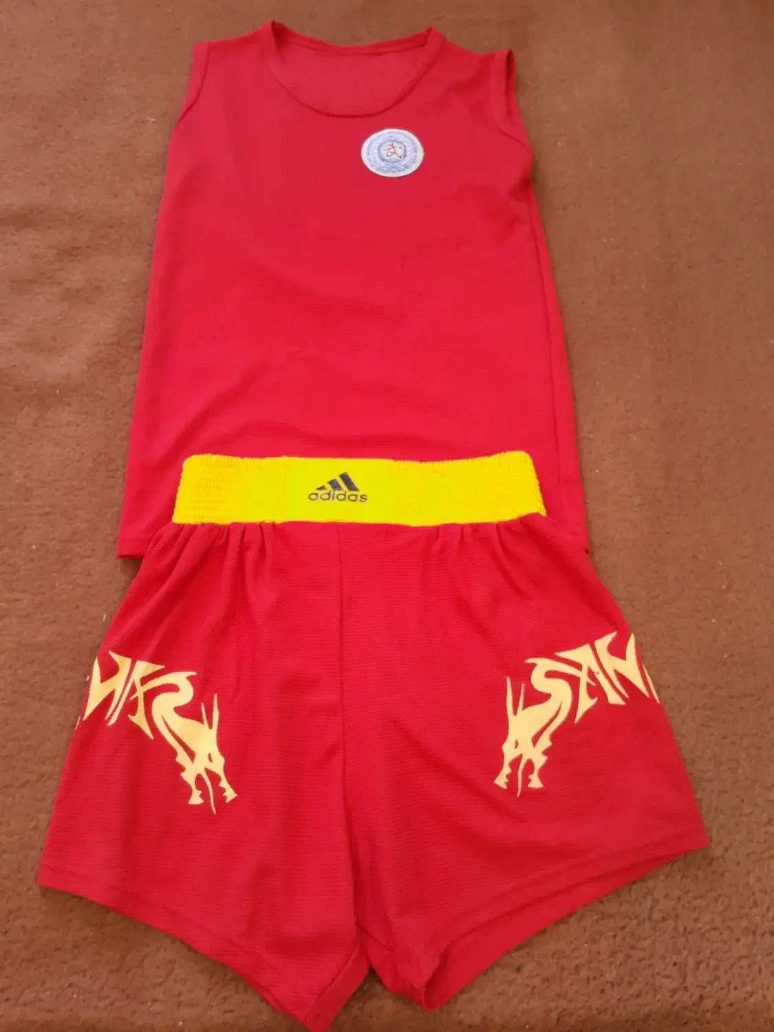 تعدادی لباس به فروش میرسد|لباس|دامغان, |دیوار