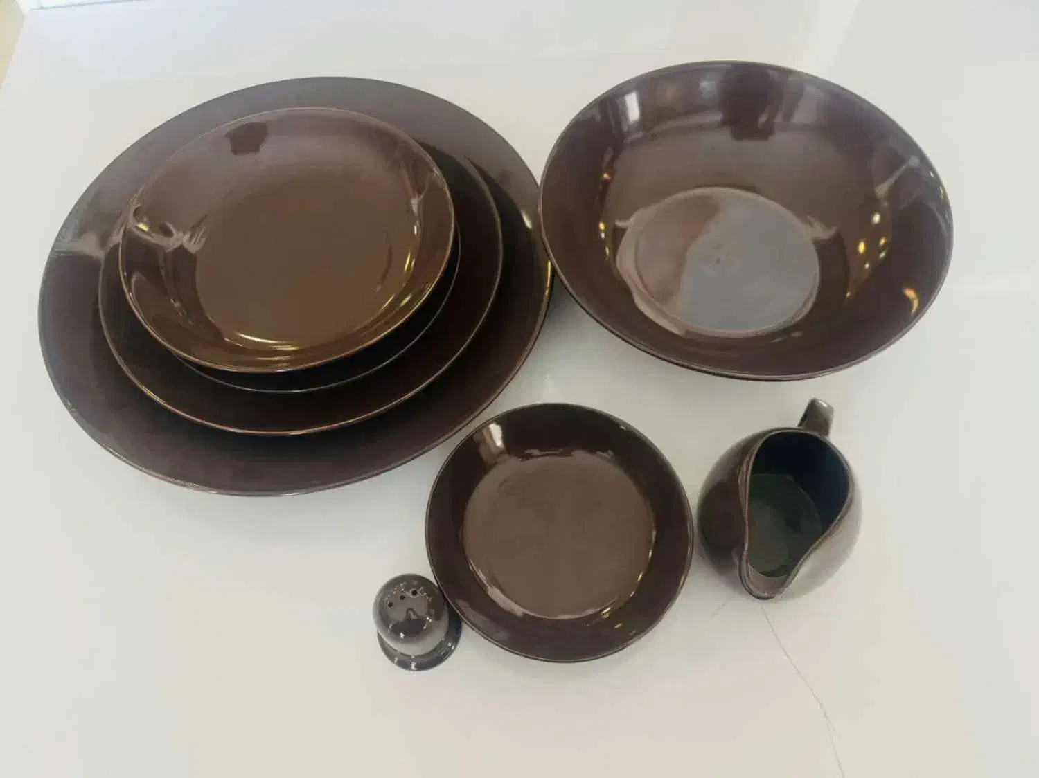 رومز سرویس 30 پارچه سرامیک قهوه ای|ظروف سرو و پذیرایی|شیراز, شهرک گلها|دیوار