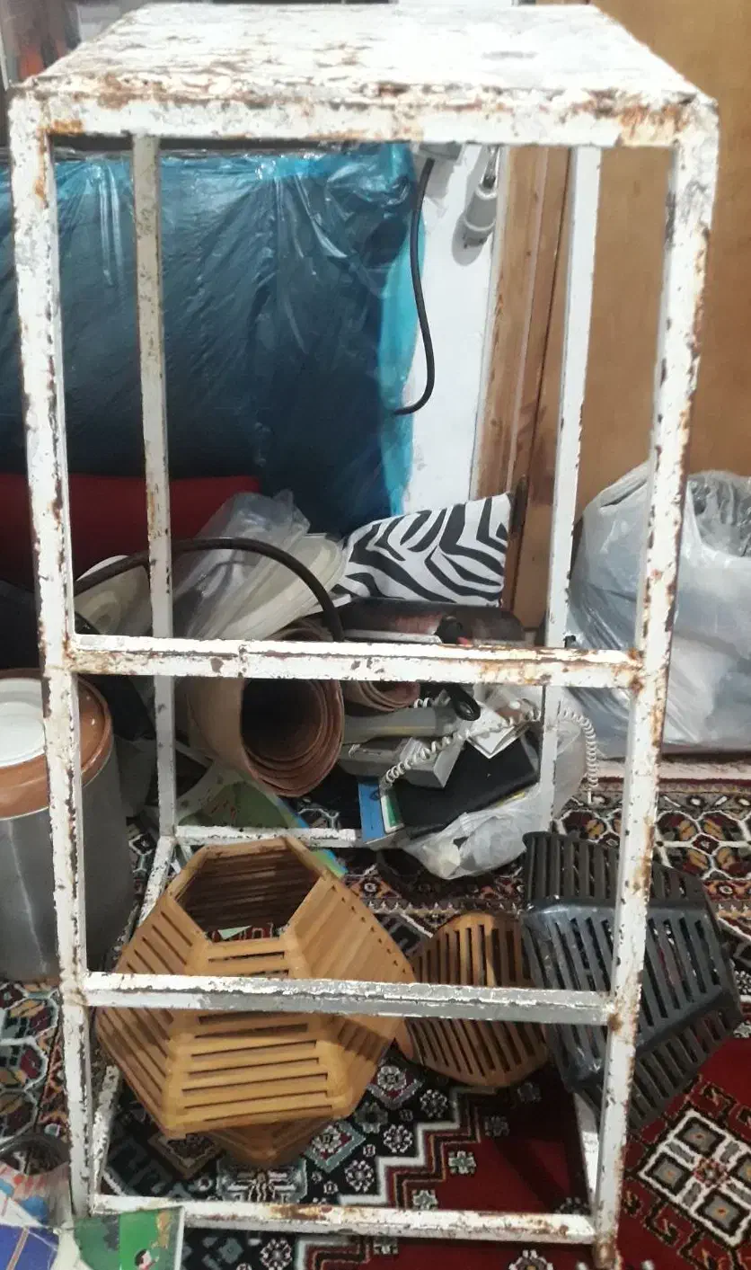 چهار پایه|صندلی و نیمکت|گرگان, |دیوار