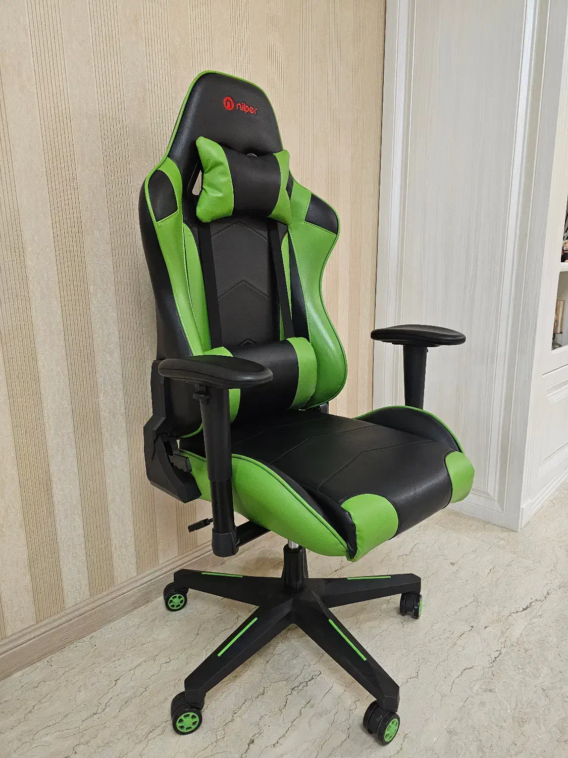 صندلی گیمینگ نیلپر در حد نو|صندلی و نیمکت|کرج, گوهردشت|دیوار