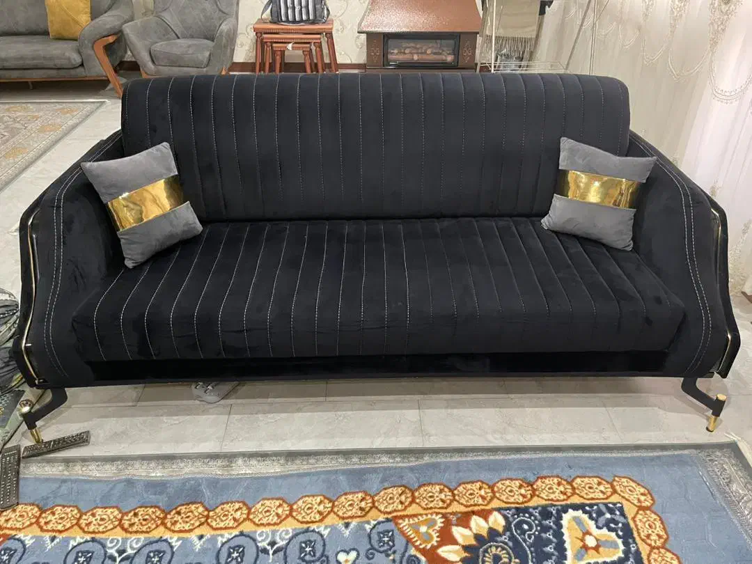 نیم ست پنج نفره|مبلمان خانگی و میز عسلی|اراک, |دیوار