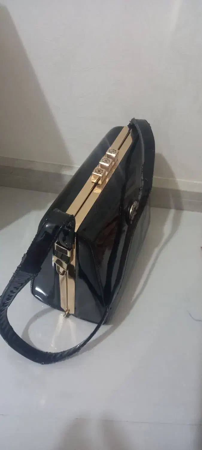 کیف مجلس ورنی|کیف، کفش، کمربند|اردبیل, |دیوار