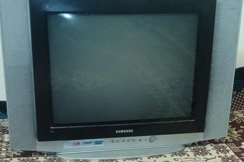 تلویزیون 21 اینچ سامسونگ صفحه تخت در حد نو|تلویزیون و پروژکتور|تهران, شکوفه (عبدل آباد)|دیوار