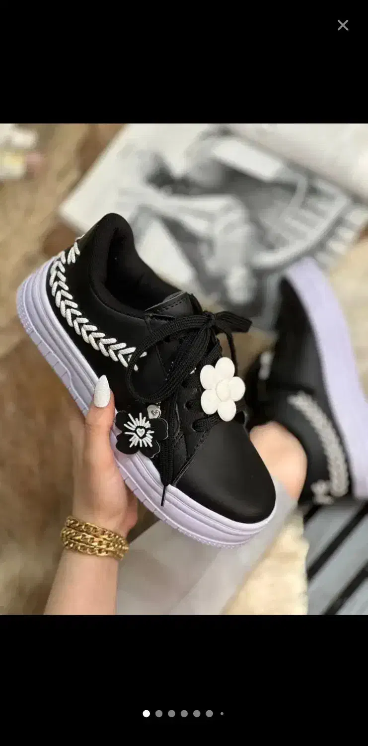 کفش نو|کیف، کفش، کمربند|قم, سراجه (۱۵ خرداد)|دیوار