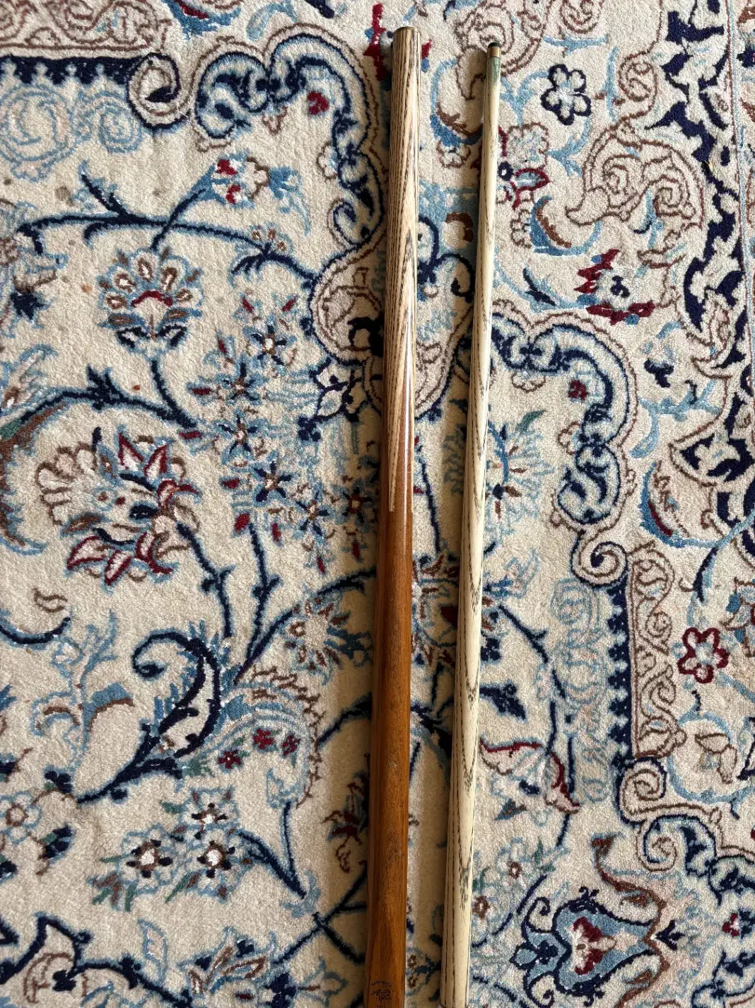 چوب ایت اسنوکر|ورزش‌های توپی|اصفهان, باغ زرشک|دیوار