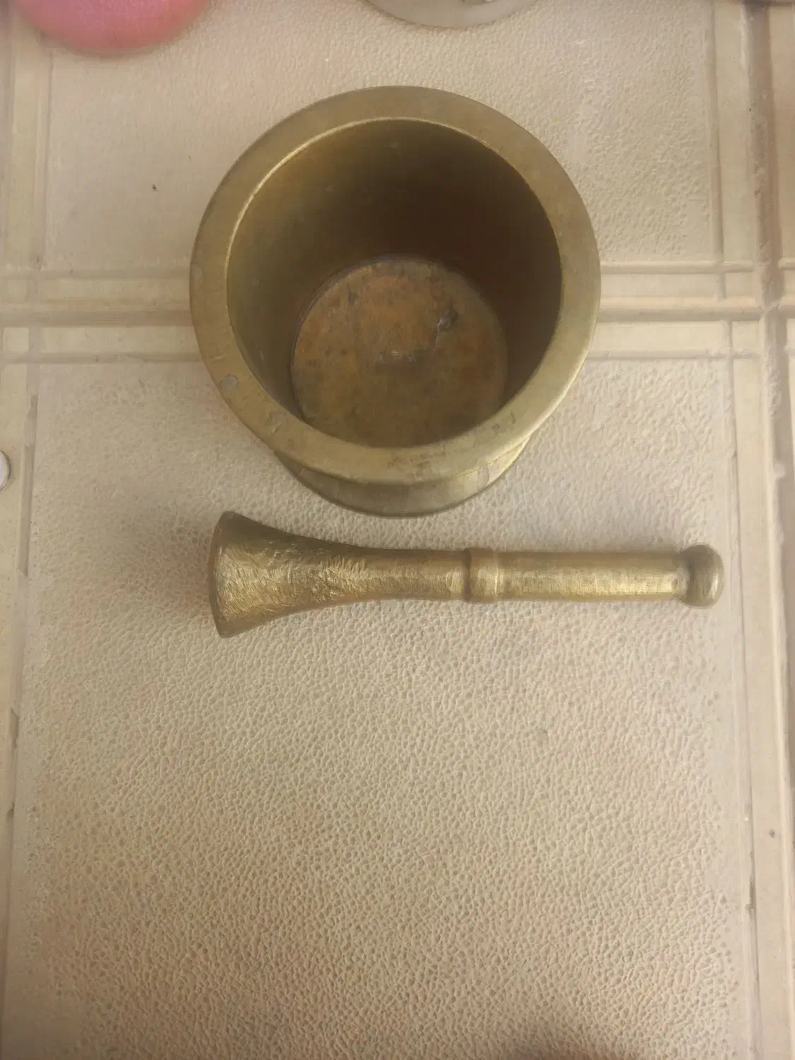 هونگ قدیمی برنجی|کلکسیون اشیاء عتیقه|چهارباغ, |دیوار