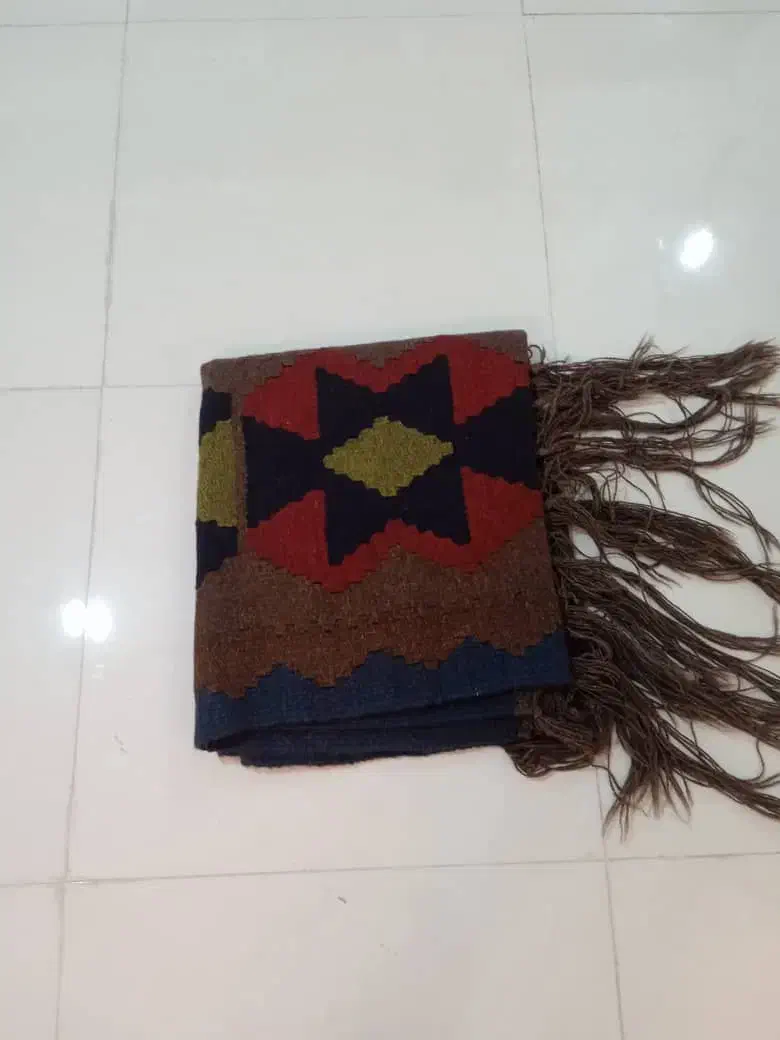 فرش دستبافت|فرش|گلبهار, شهر جدید گلبهار|دیوار