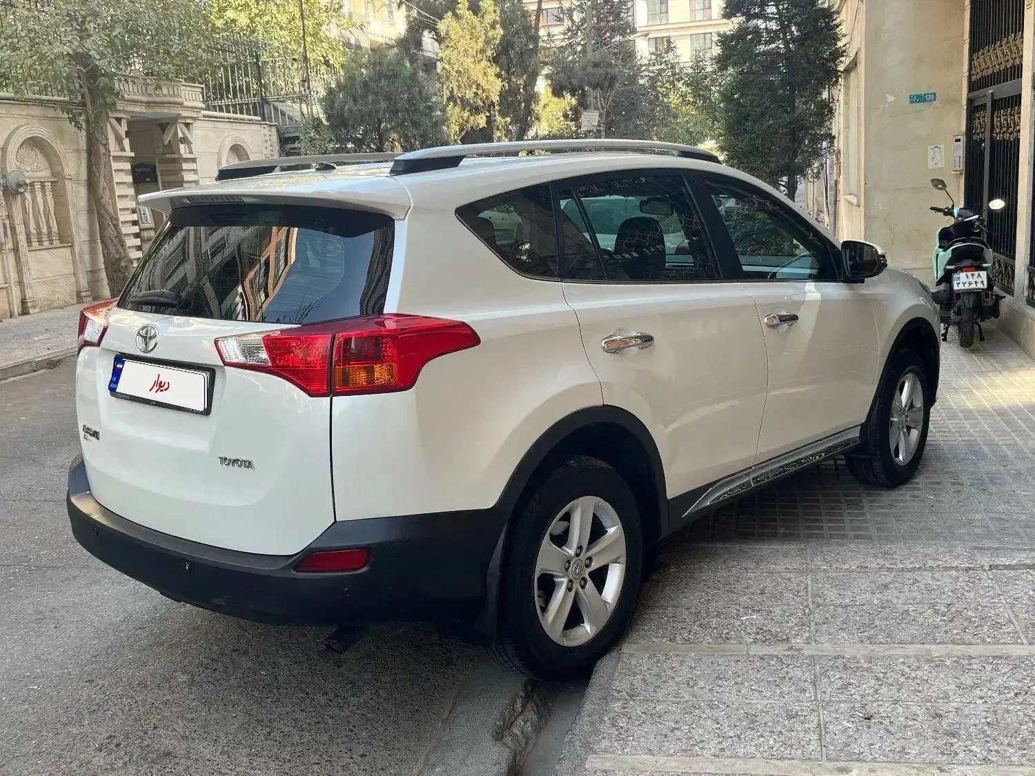 تویوتا راوفور ۲۰۱۴|خودرو سواری و وانت|تهران, دروس|دیوار