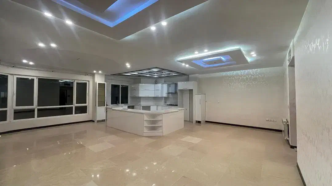 ۱۹۰متر ۳خواب ویلایی ۲طبقه چهارباغ شرقی