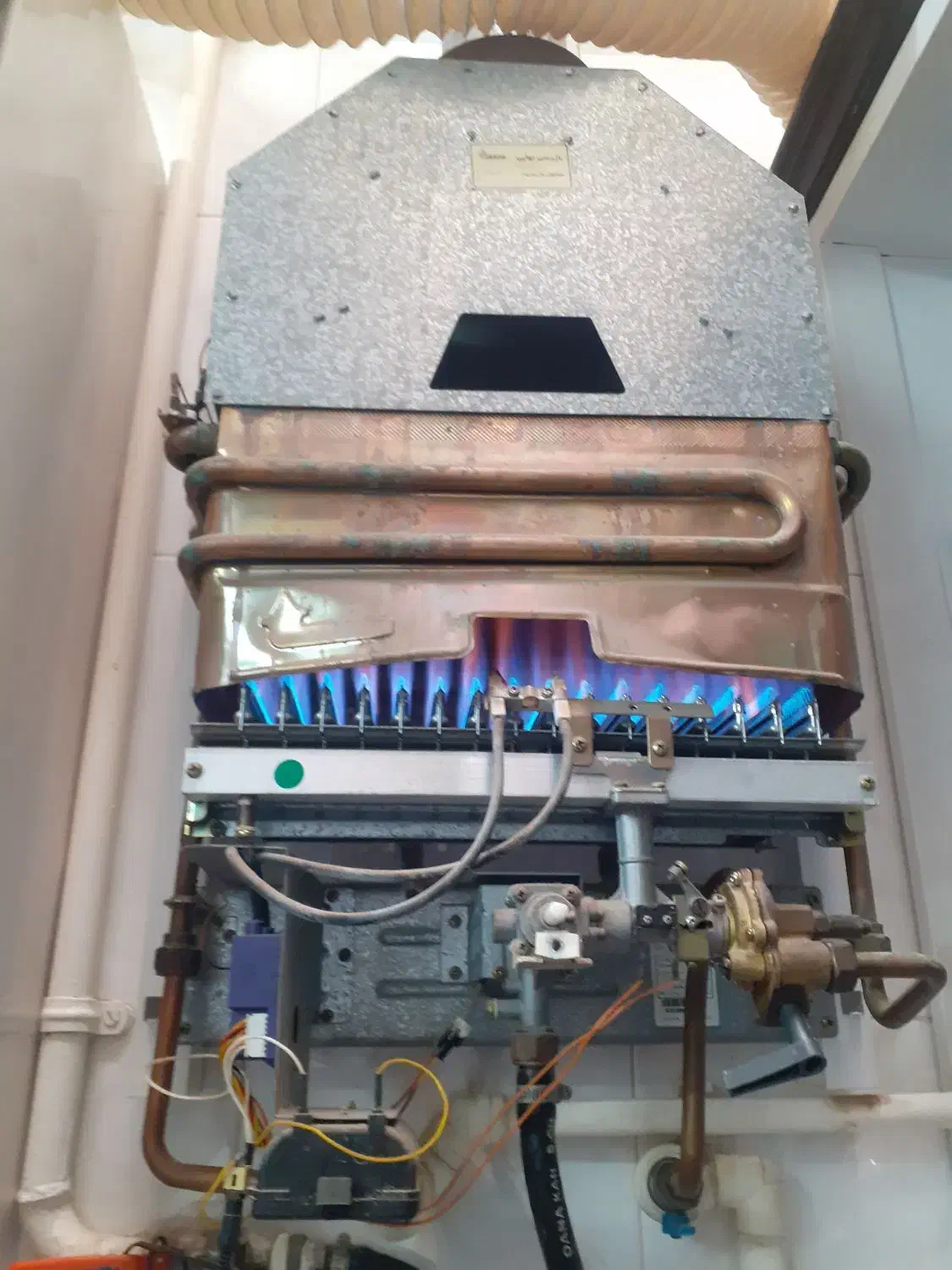 سرویس تعمیرات و ابگرمکن بوتان و بخاری تخصصی کامل|خدمات پیشه و مهارت|یزد, |دیوار