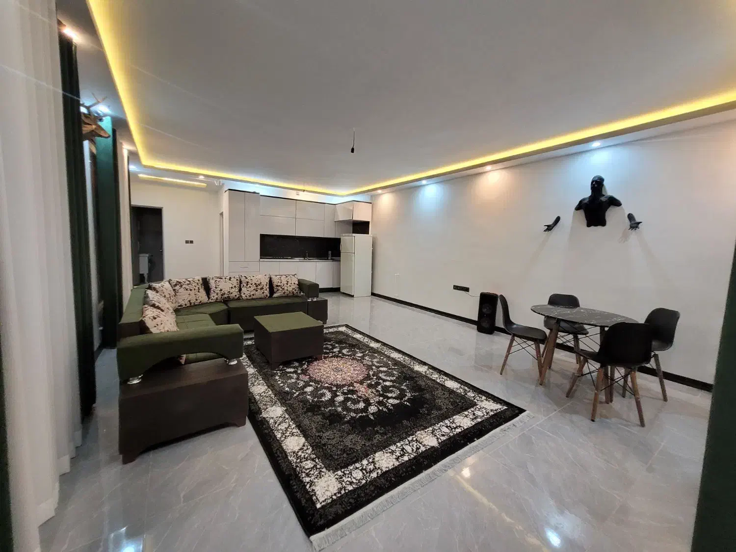 اجاره روزانه ویلا در کردان با استخر آبگرم|اجارهٔ کوتاه‌مدت ویلا و باغ|کوهسار (البرز), |دیوار