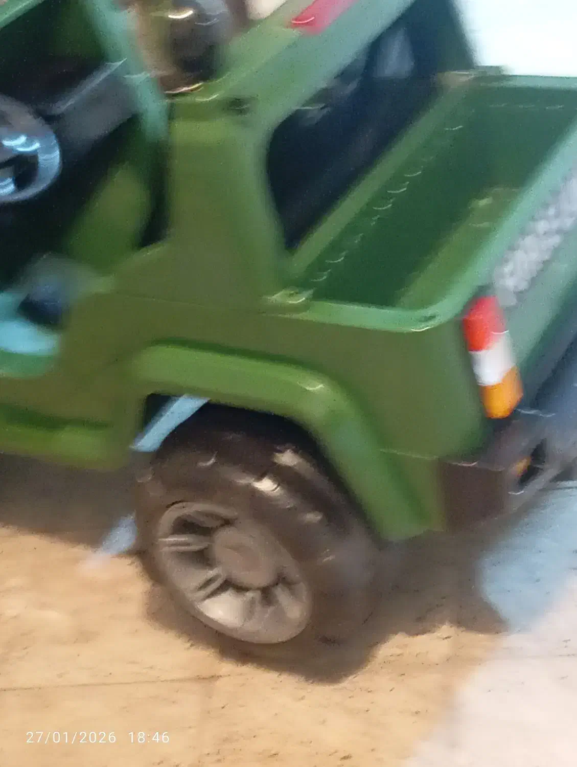 ماشین شارژی سالم|اسباب‌بازی بچه|ارومیه, |دیوار