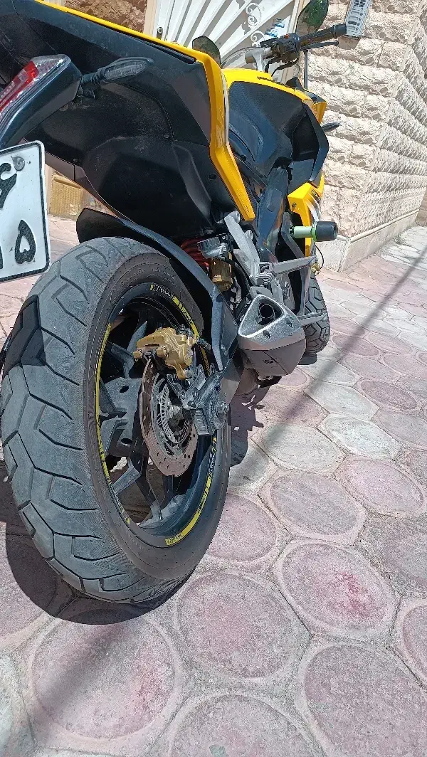 rs200|موتورسیکلت|هشتگرد, فاز ۱ مهستان|دیوار