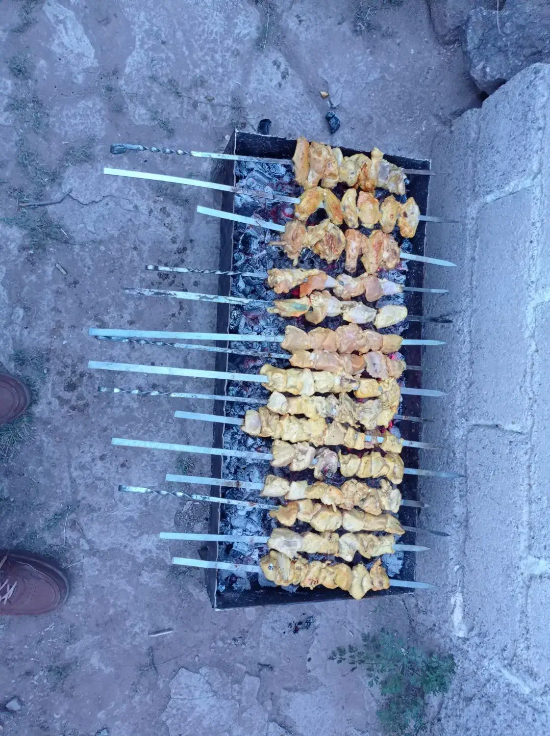 منقل کباب پزی و چهار پایه فلزی توالت فرنگی|اجاق گاز و لوازم برقی پخت‌وپز|شاهدشهر, |دیوار