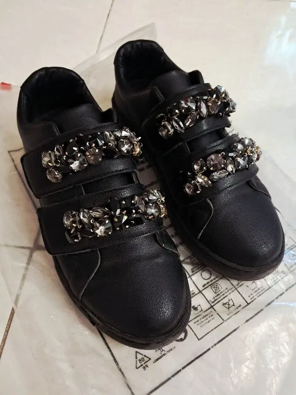 کفش|کیف، کفش، کمربند|تهران, هوانیروز|دیوار