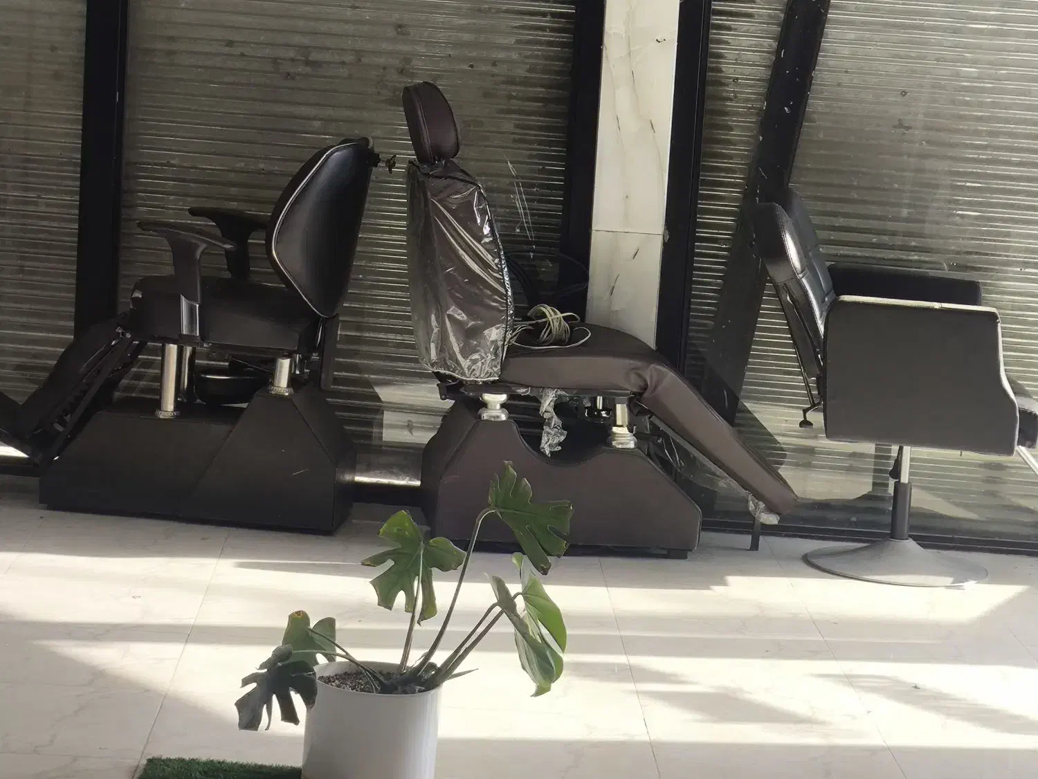 ۴عدد صندلی آرایشگاه سالم ب قیمت مناسب|آرایشگاه و سالنهای زیبایی|سلماس, |دیوار