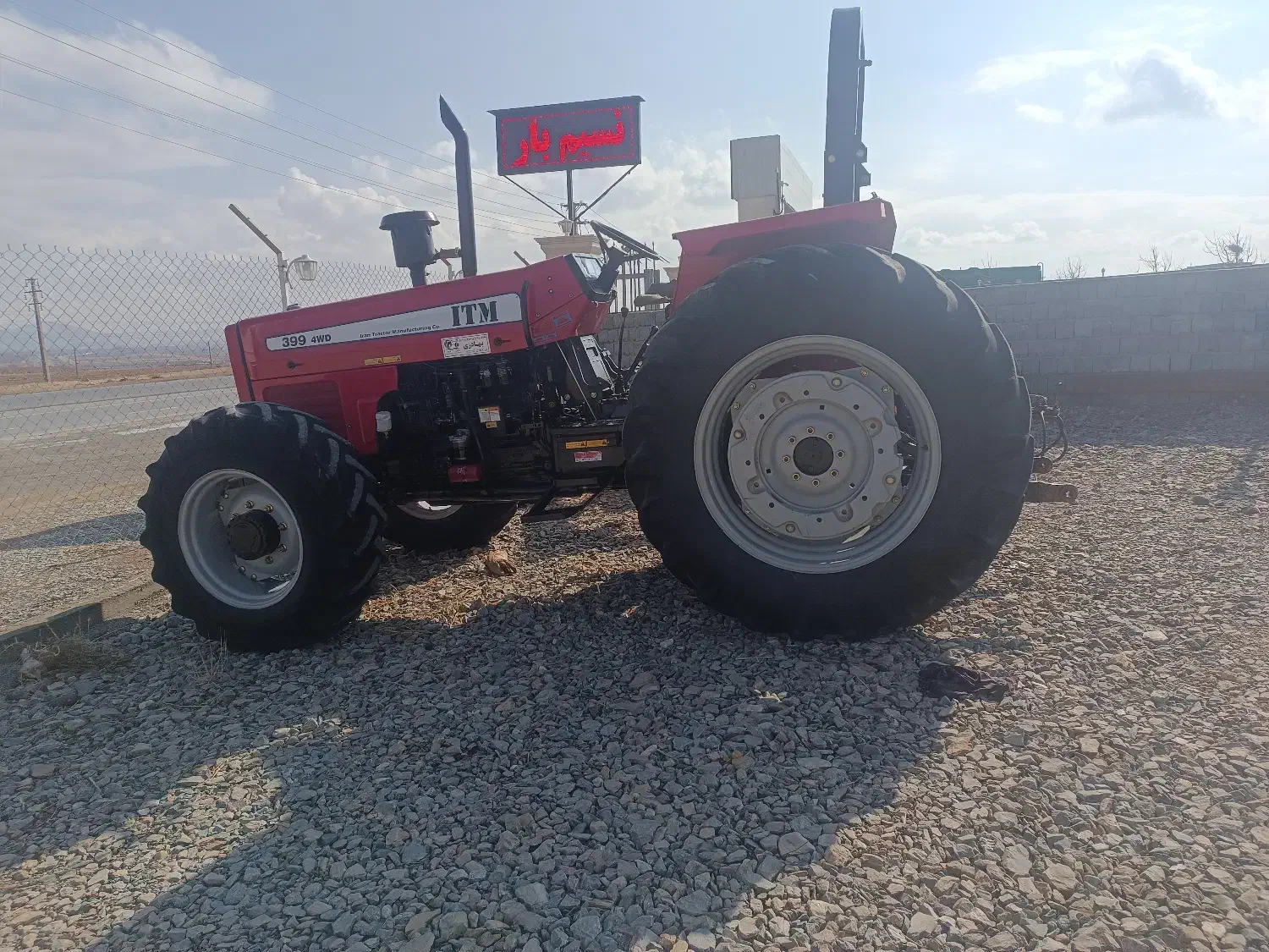 تراکتور ۳۹۹|خودرو سنگین|میاندوآب, |دیوار