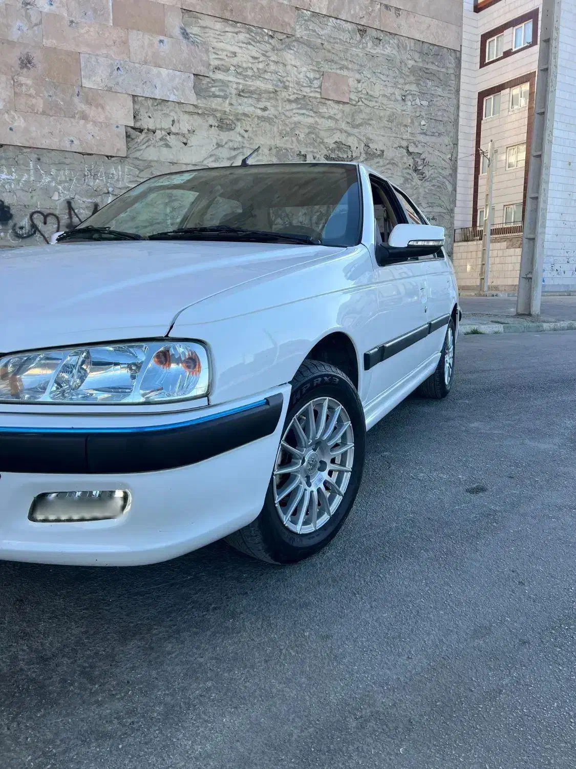 پارس سفارشی چهارچرخ دیسک مانیتور دار|خودرو سواری و وانت|همدان, |دیوار