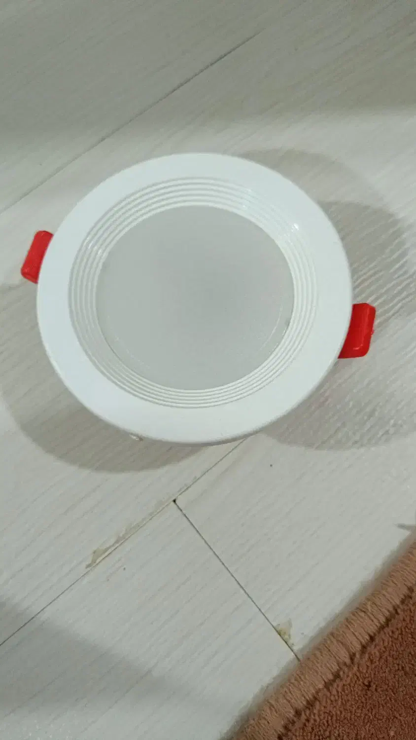 چراغ|لامپ و چراغ|شهریار, اسد‌آباد|دیوار